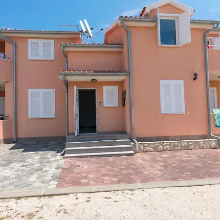 Apartment Zdravka
