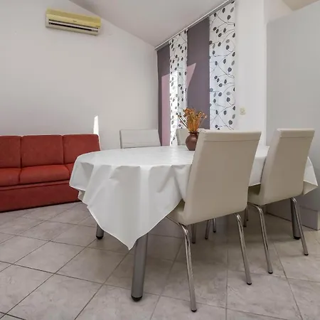 Apartment Zdravka Primošten