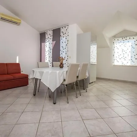 Zdravka Apartment Primosten